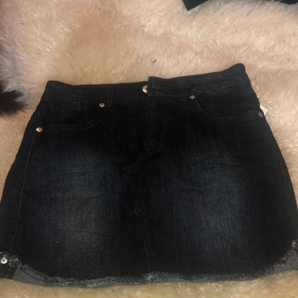 GUESS skirt